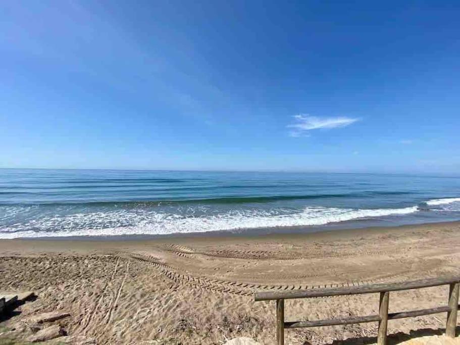 Duplex Beach Cabopino Apartment Marbella Exterior foto